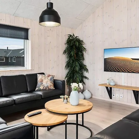 בית נופש 18 Person In Hasselberg