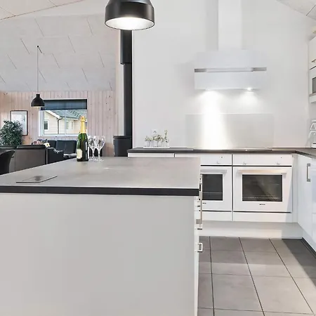 18 Person In Hasselberg